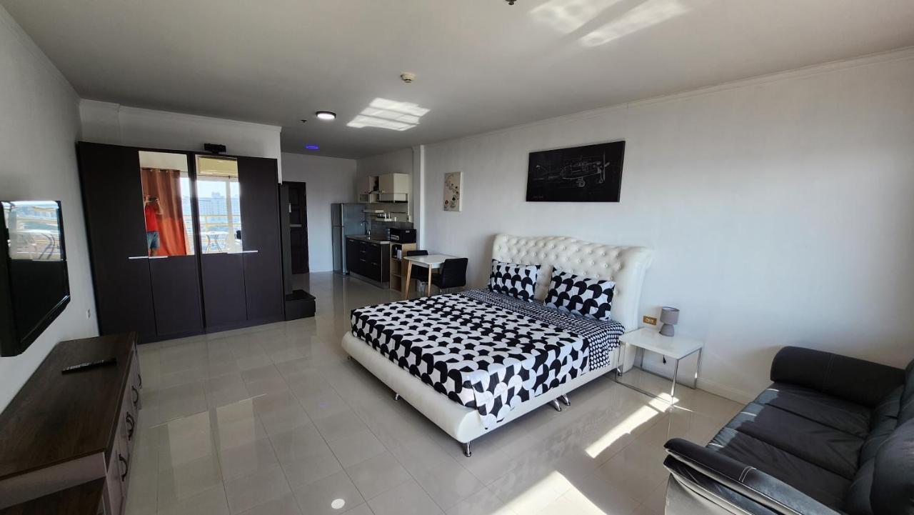Condo Express View Talay 6 Pattaya Exterior foto