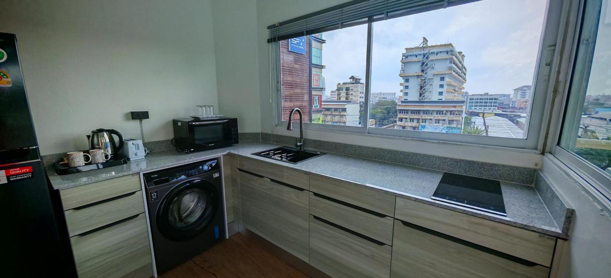 Condo Express View Talay 6 Pattaya Exterior foto