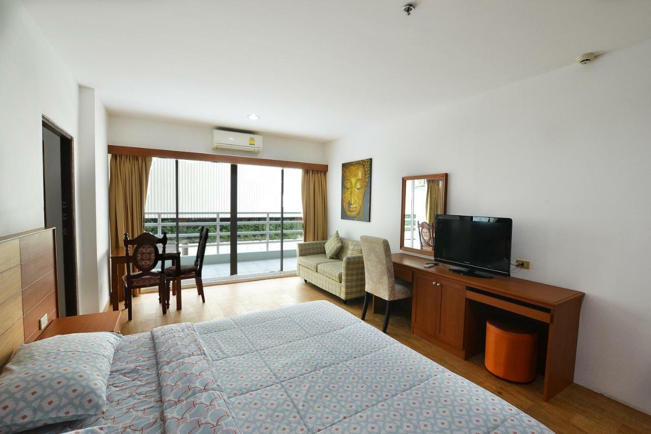 Condo Express View Talay 6 Pattaya Exterior foto